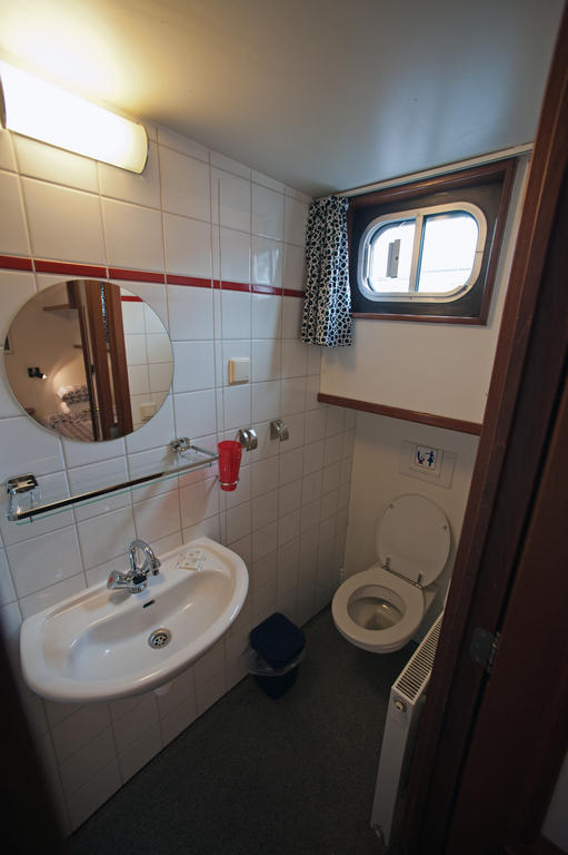 Hotelboot Sarah Amsterdam Oda fotoğraf