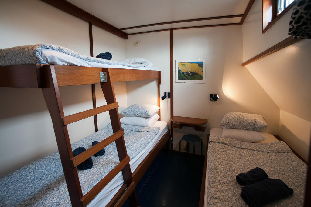 Hotelboot Sarah Amsterdam Oda fotoğraf